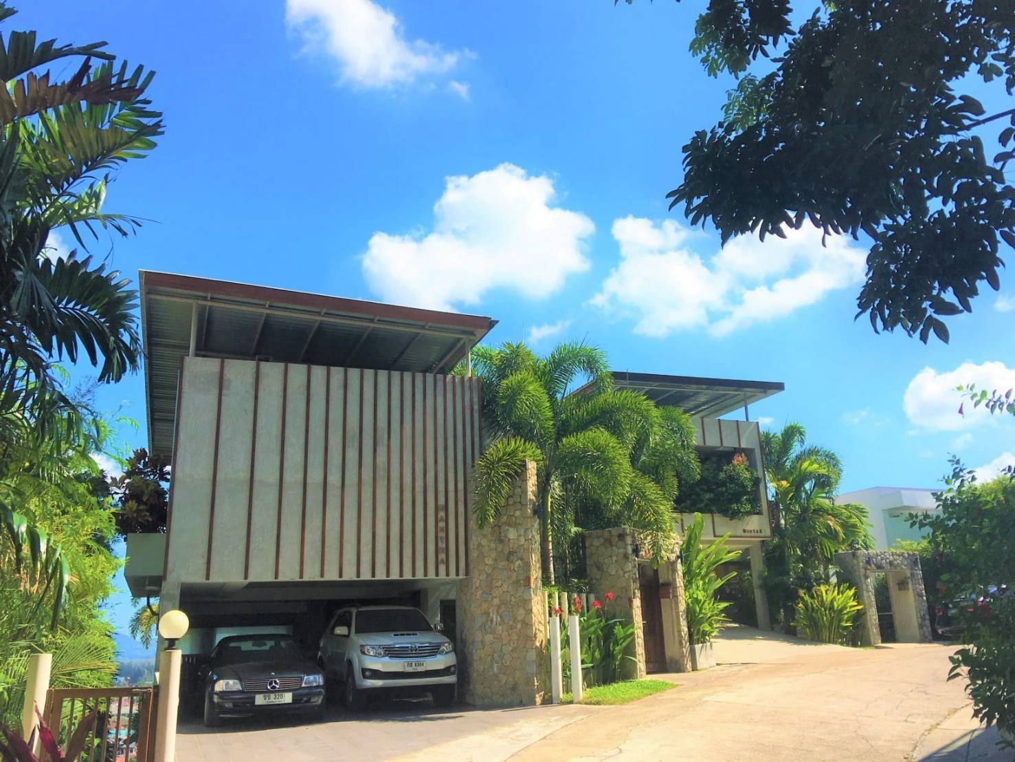 5 Bedrooms pool villa for rent 2