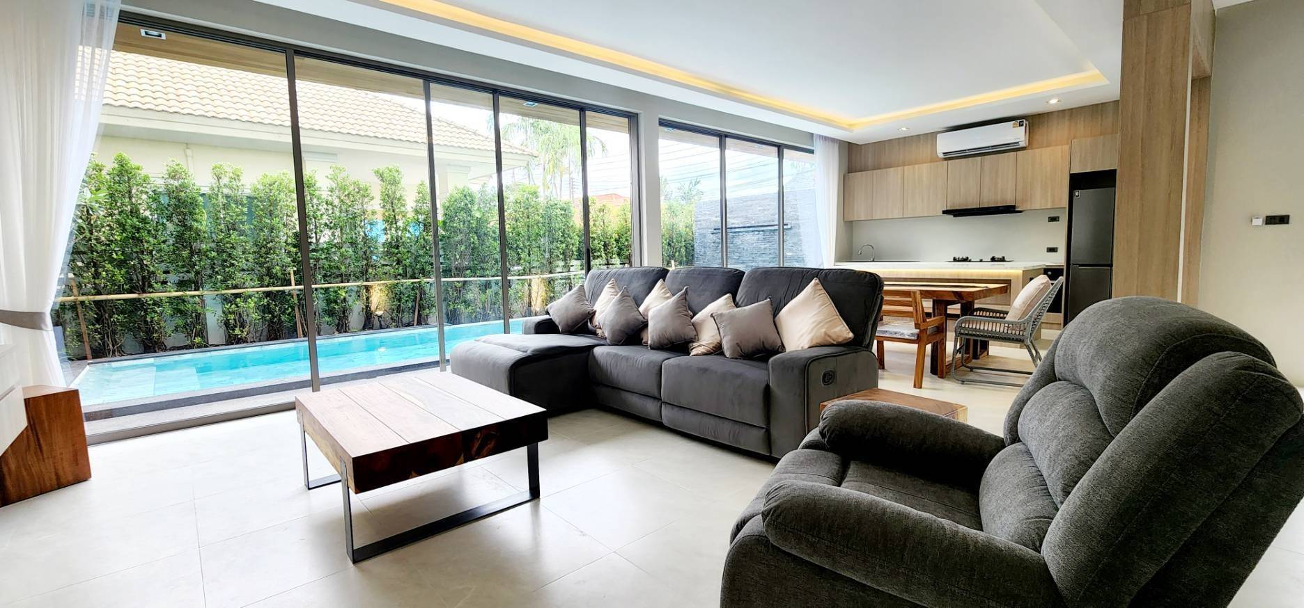  Brand new Unique pool villa for sale 4