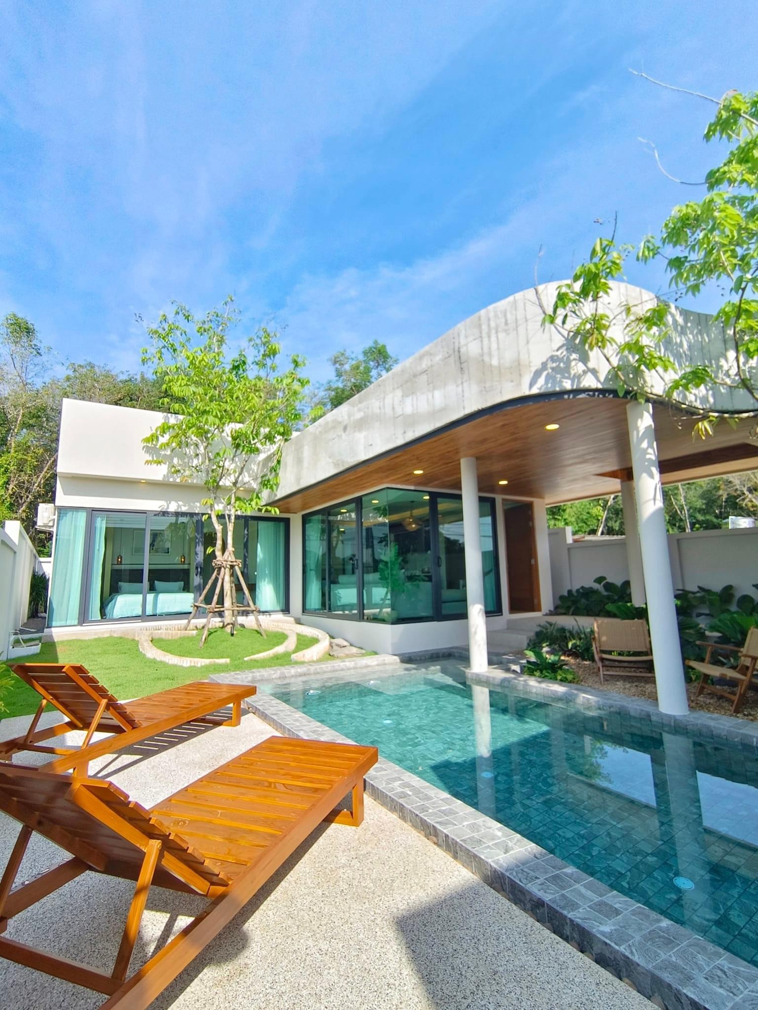  Modern Tropical Villas 1