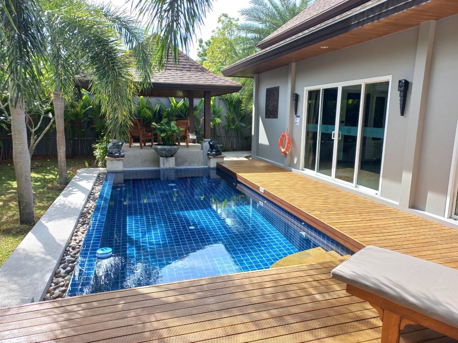 2 bedroom pool villa in Nai Harn 5