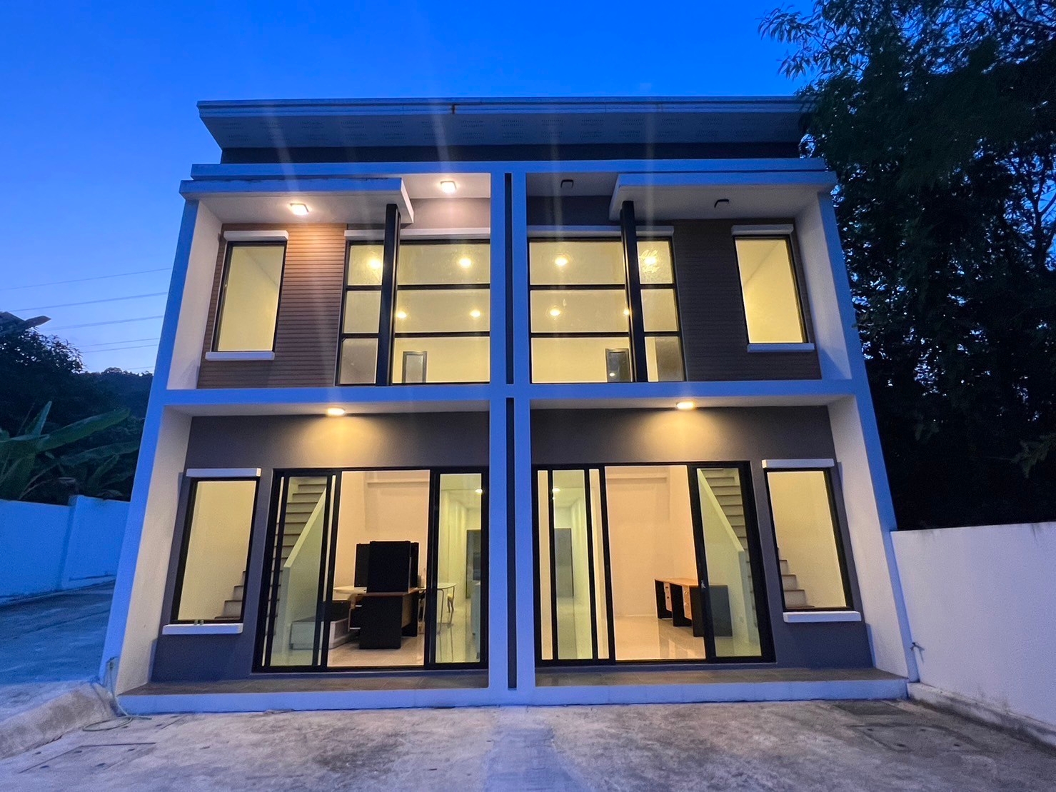  2-story townhouse 3