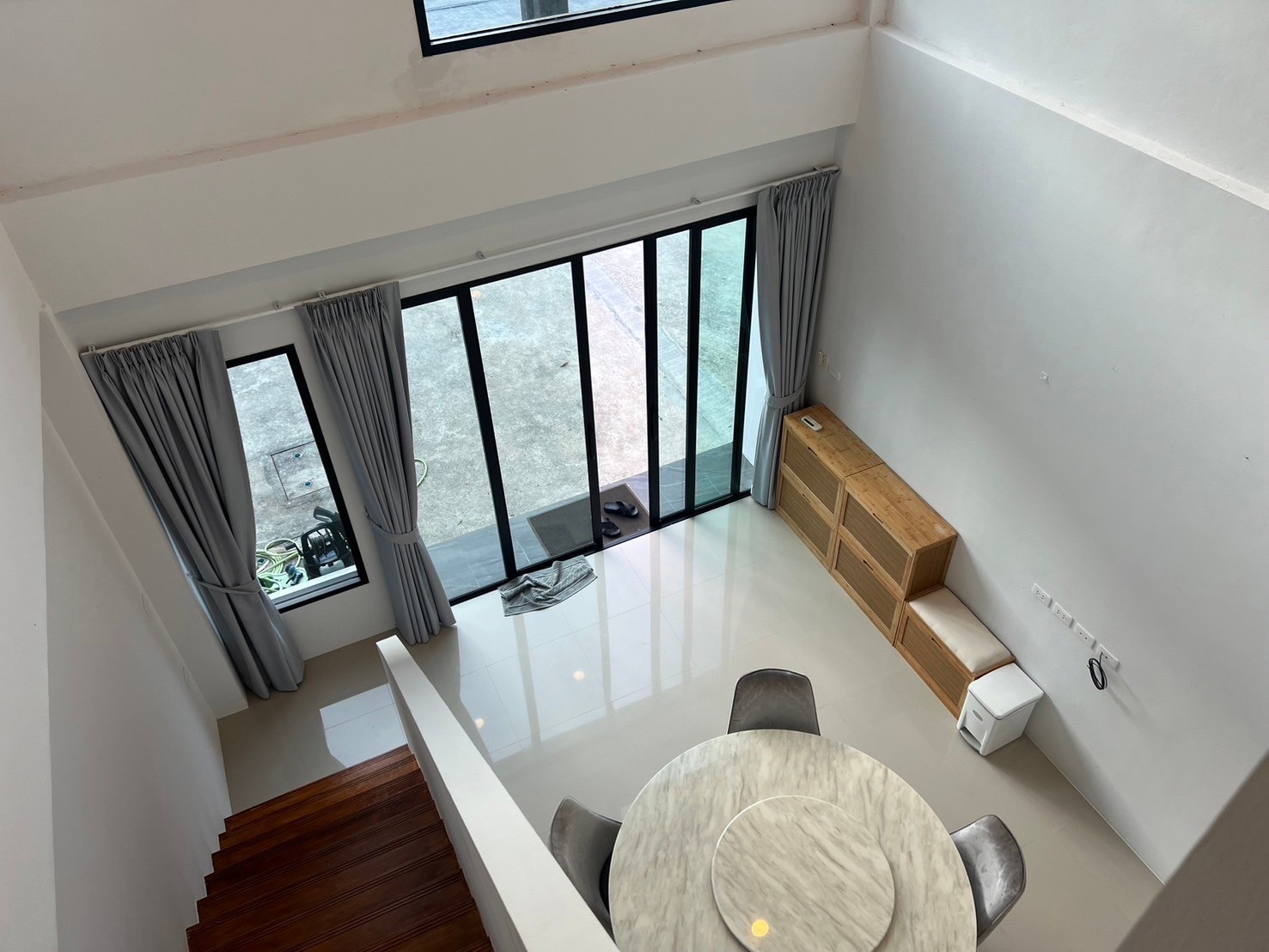  2-story townhouse 4
