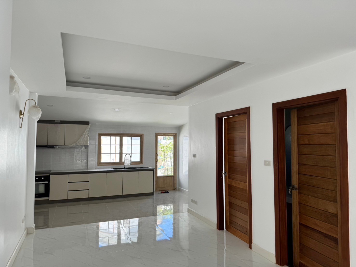 2-story detached house 6