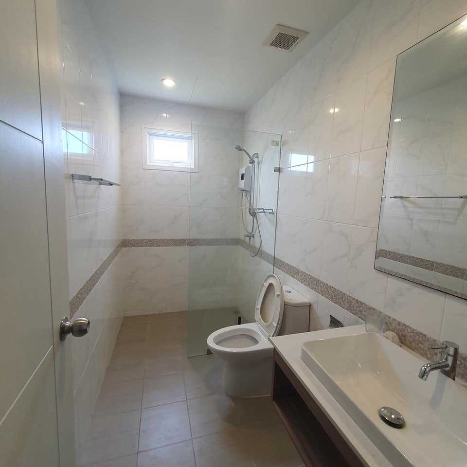 Two-story private pool villa 12