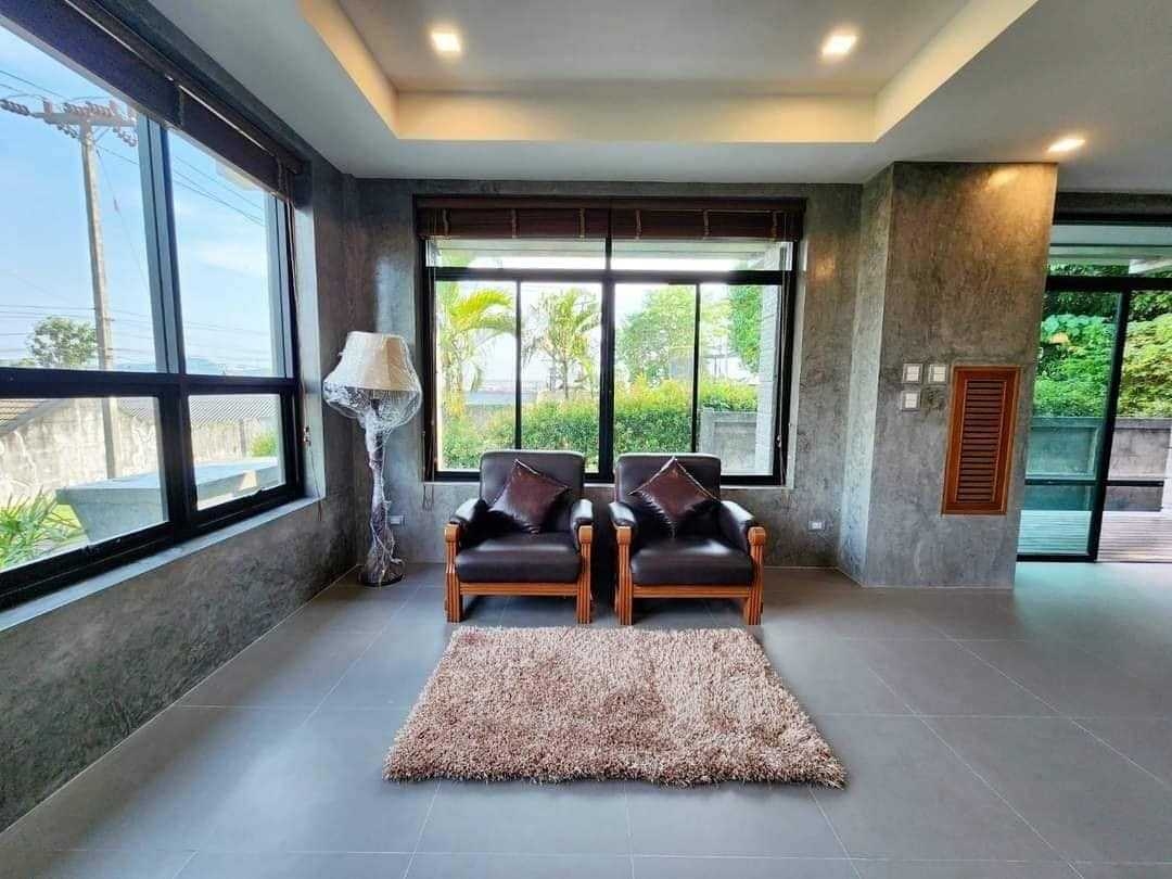  Pool Villa near Oak meadow international school in Chalong. 9