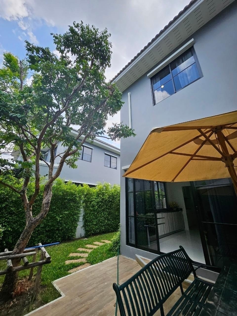Crown Koh Kaew 10