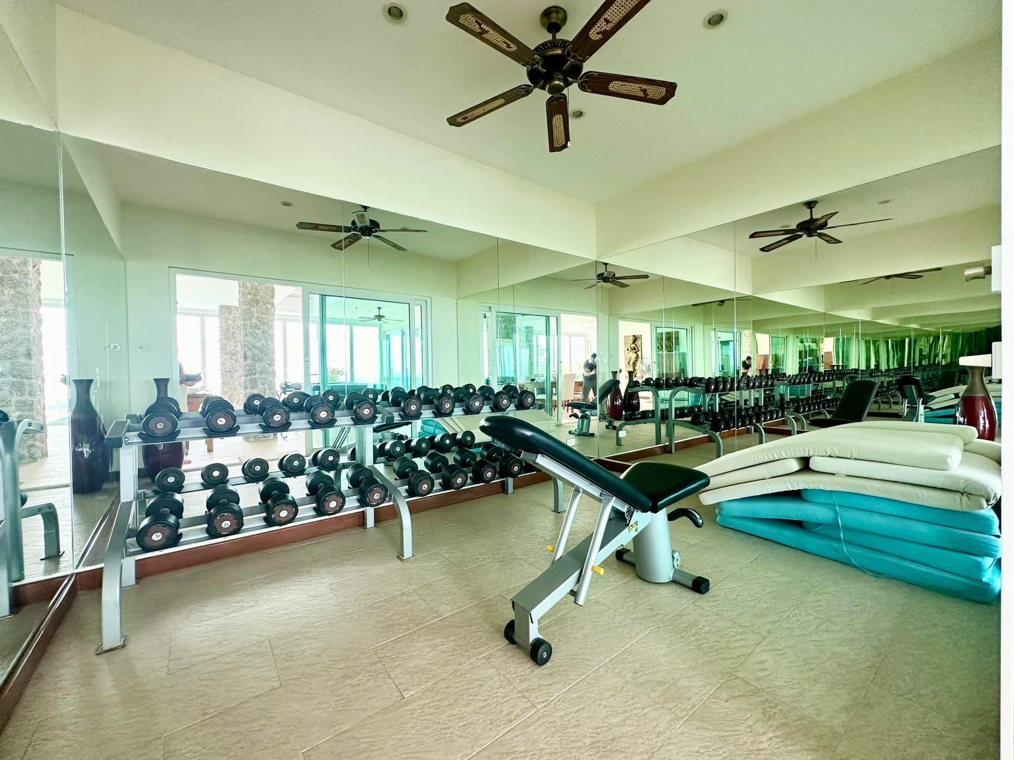  Seaview Pool Villa with Garden in the Para 5