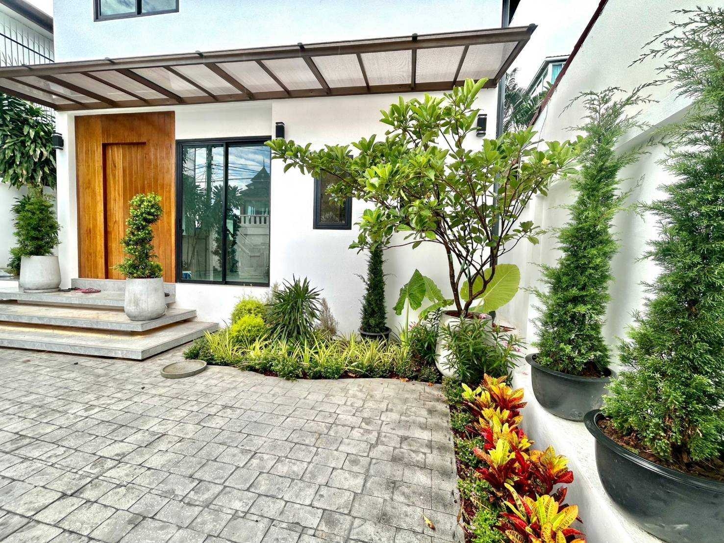 4 Bedrooms,Villa for sale at Rawai 4