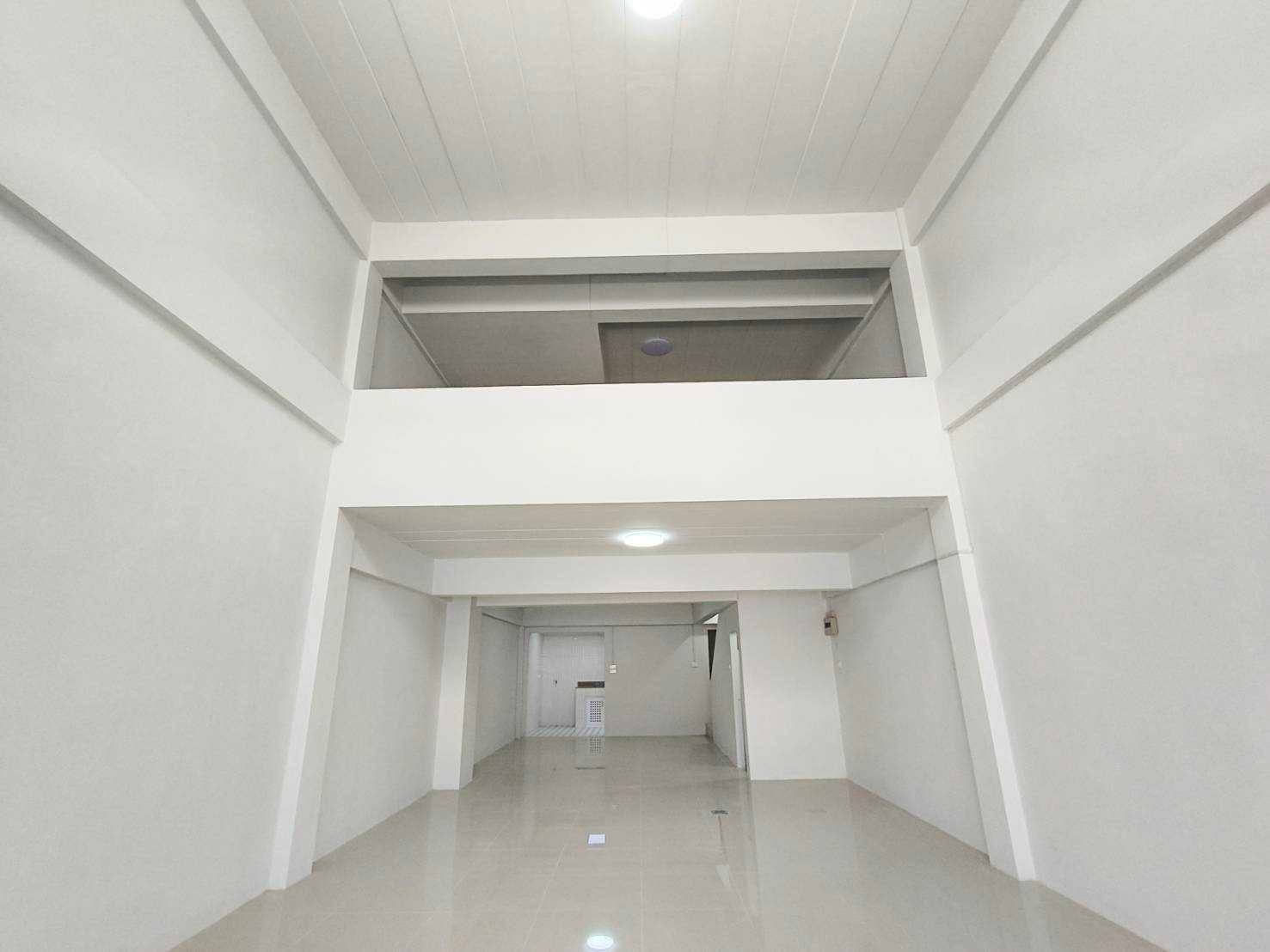 2.5-story commercial building 9