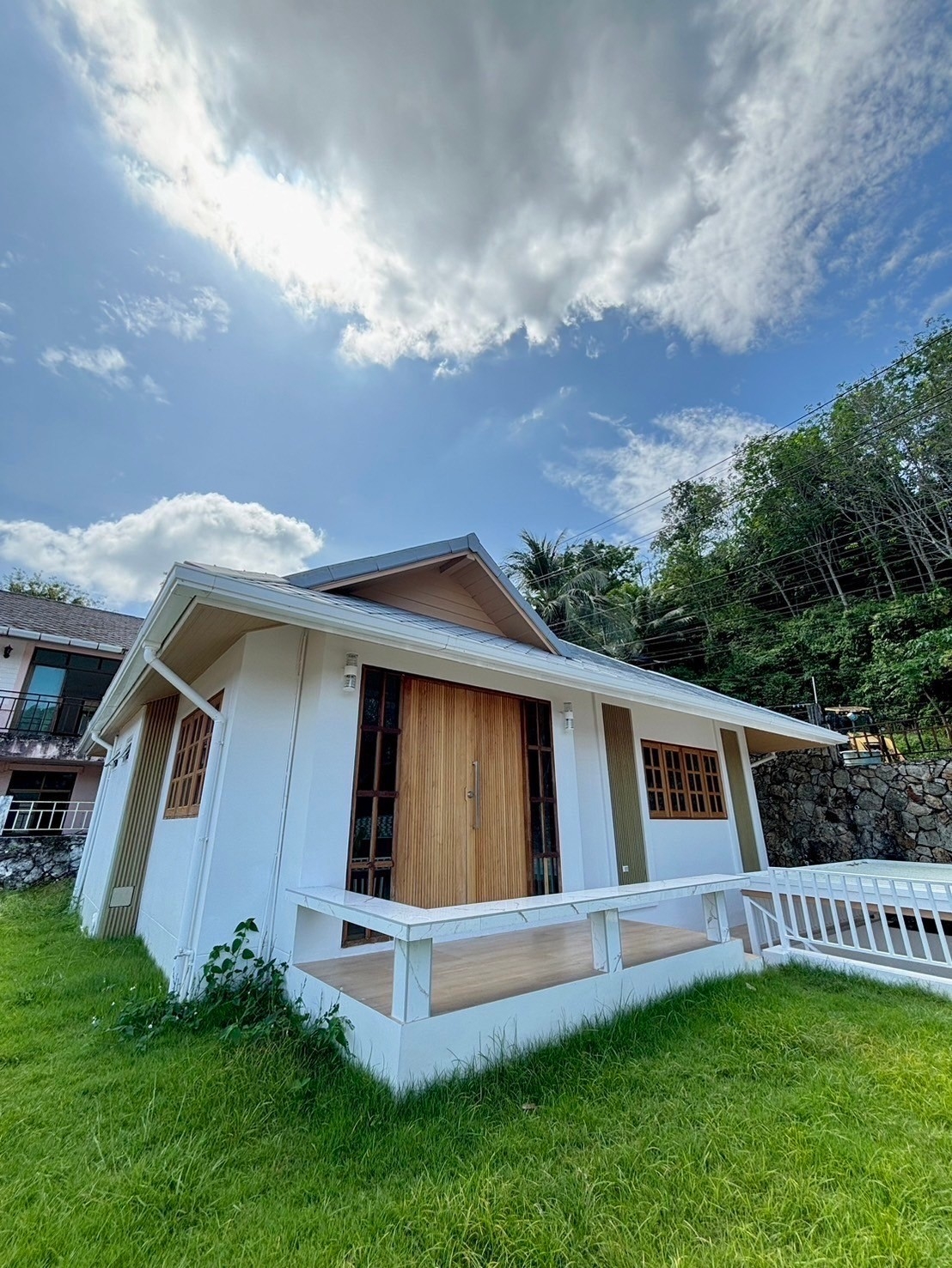 Neramit Hillside House on a Hill 3