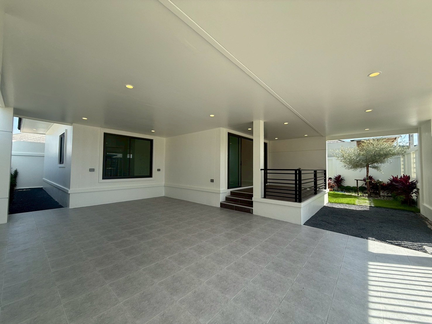 Modern Single-Story House @ Mandara Village 3