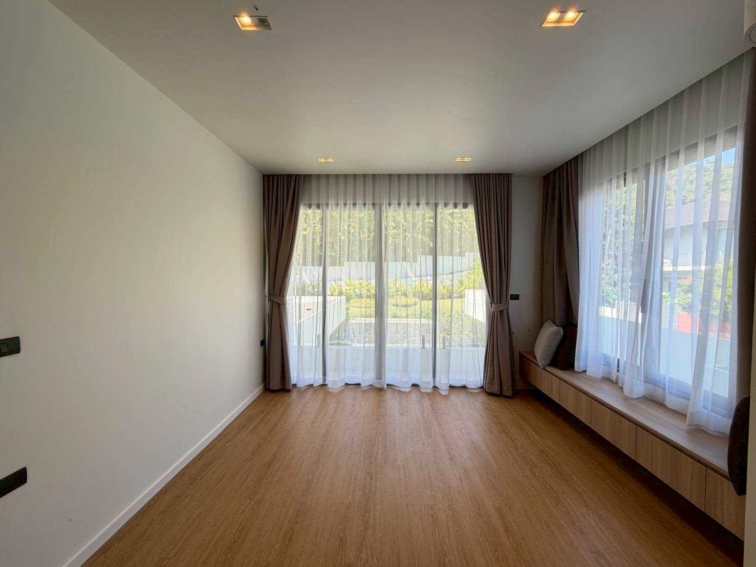 Luxury Tropical Villa | Loch Palm Villas, Kathu 11