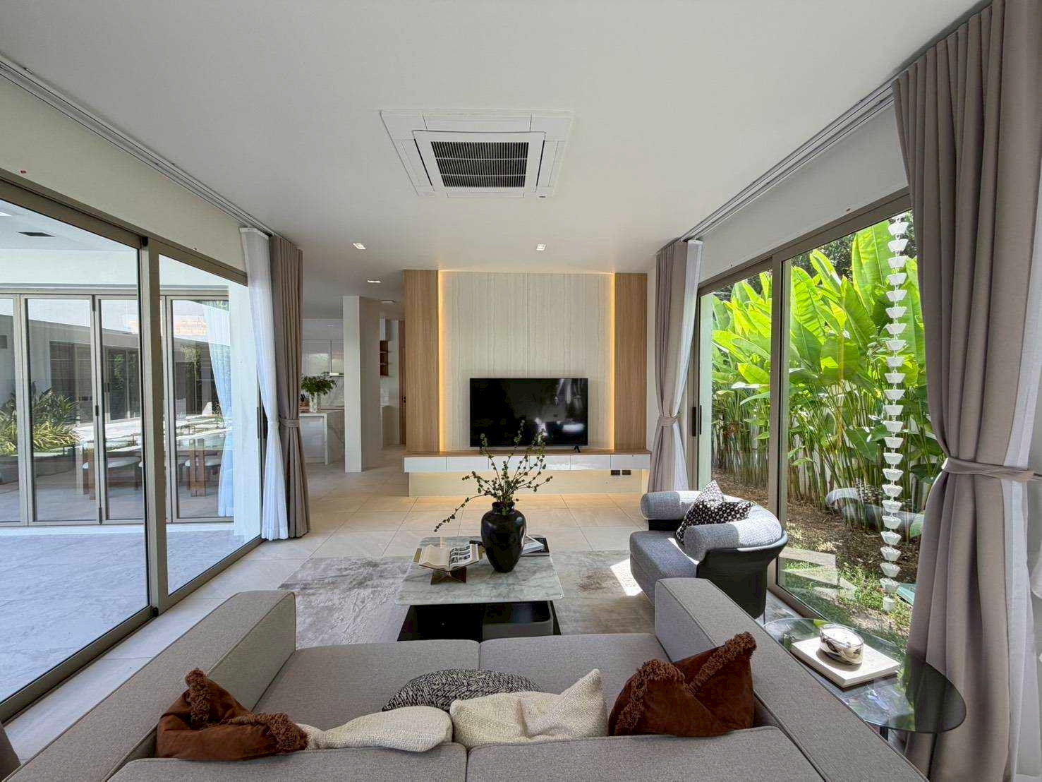 Luxury Tropical Villa | Loch Palm Villas, Kathu 3